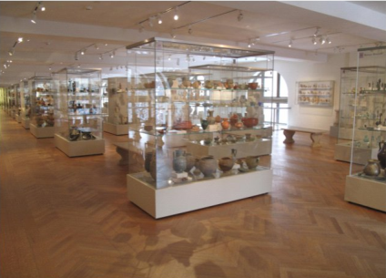 美國大都會(huì)博物館展柜移動(dòng)式聯(lián)柜
